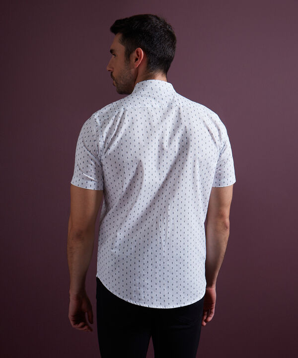 Camisa Manga Corta Estampado Cuello Neru