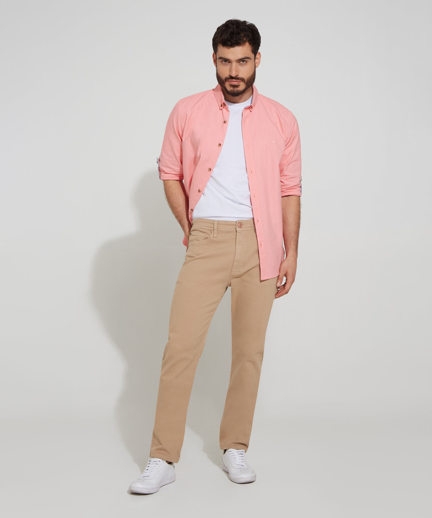 Pantal&oacute;n Cinco Bolsillos Color Beige