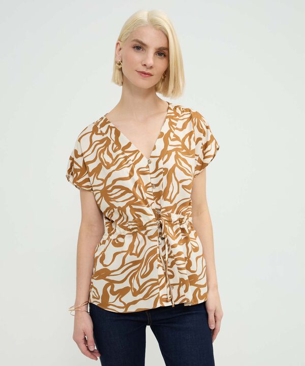 Blusa Manga Corta Similar image number null