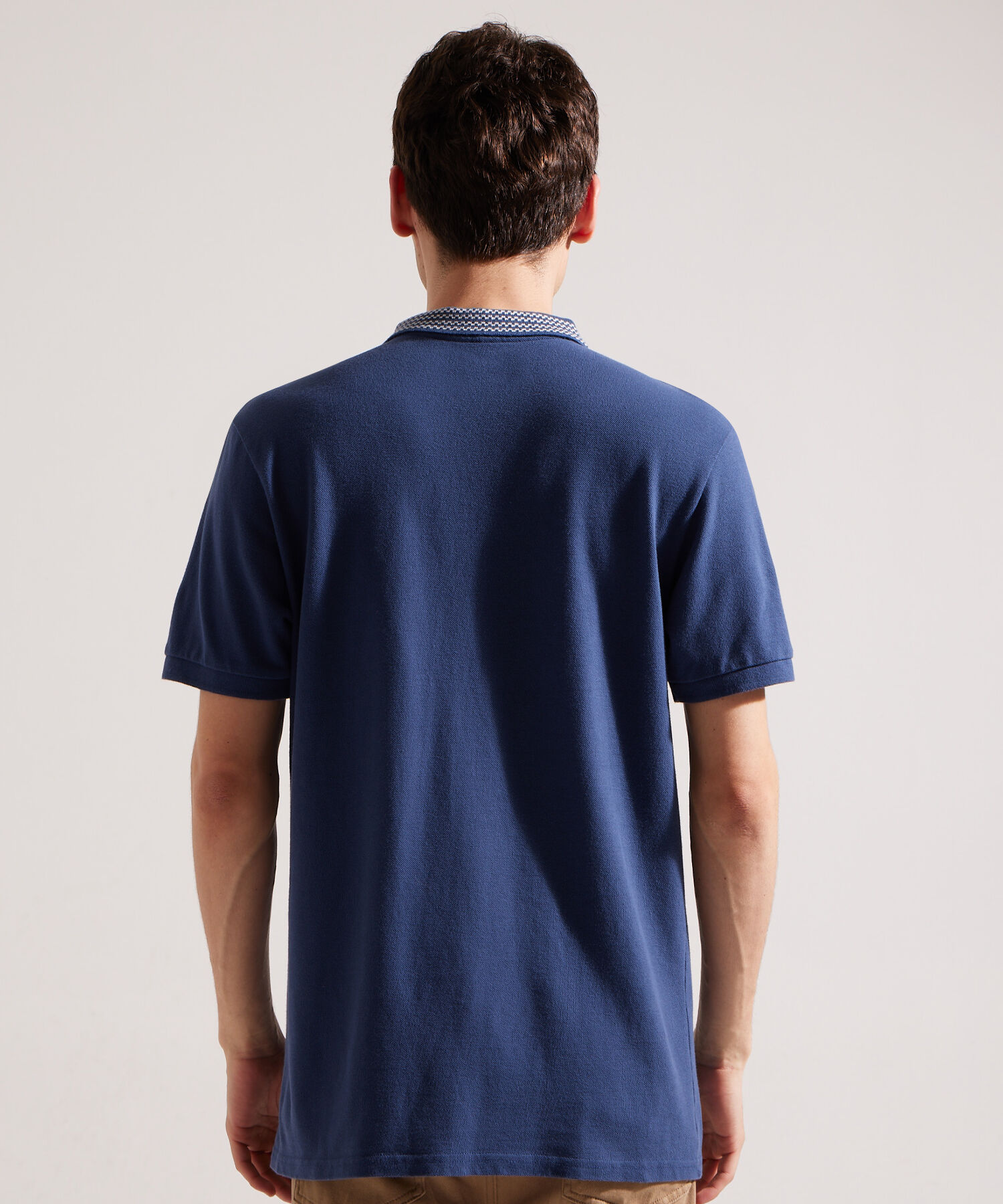 Polo Unicolor, Cuello Y Puños Tejidos, Pechera Con Cremallera Regular Fit