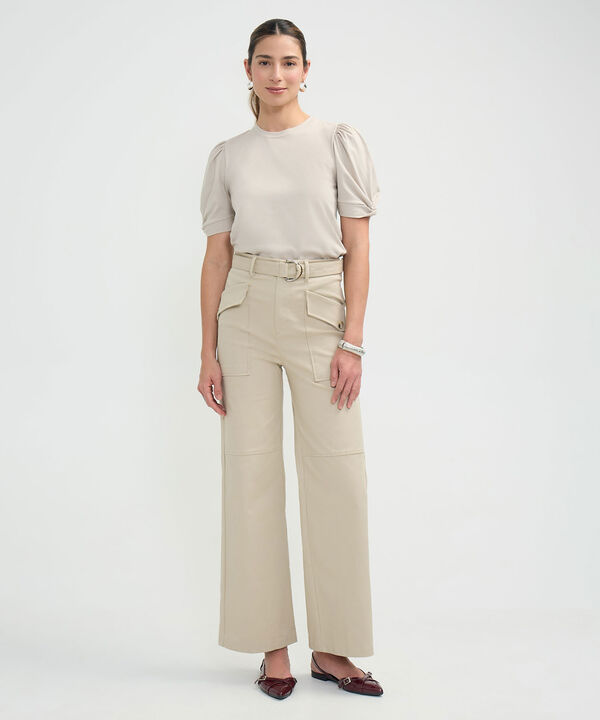Pantalón Casual Bolsillos de Tapa image number null