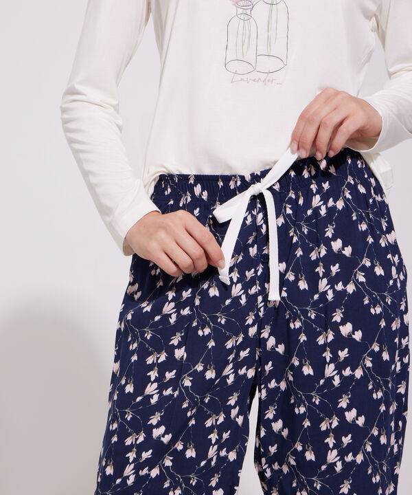 Pijama Camiseta Larga Unicolor Y Pantalón Largo Estampado