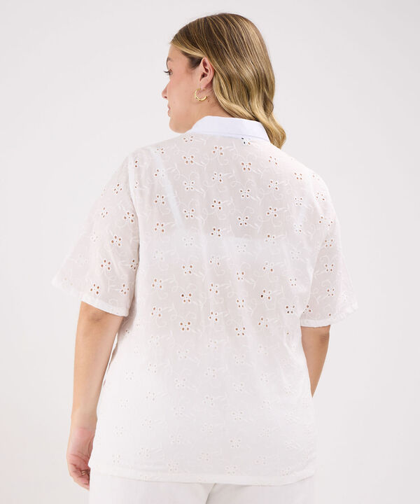 Camisa en Ojalillo