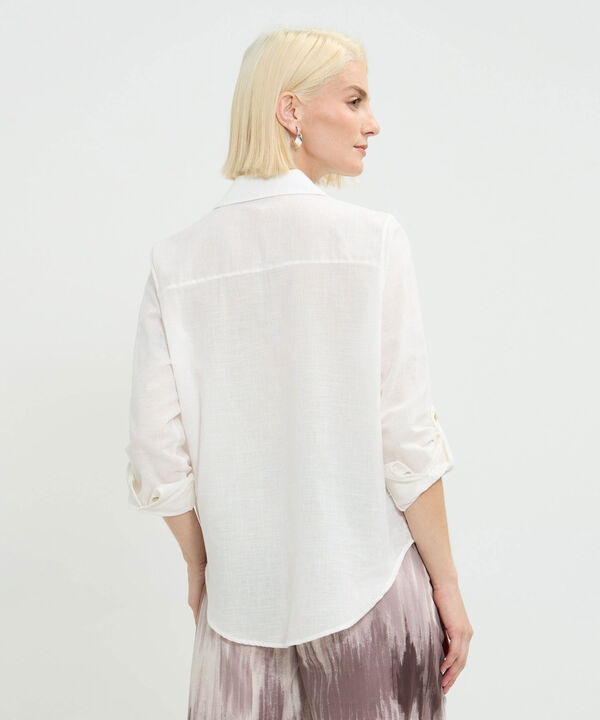 Camisa Manga Larga Con Bolsillo Unicolor En Lino