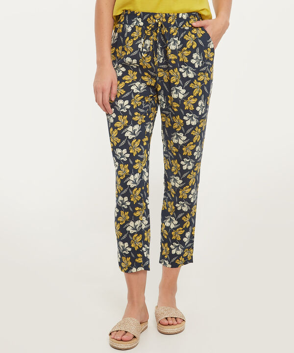Pantalón Estampado Con Elástico En Cintura, Bolsillos Laterales Y Anudado Decorativo, Líneas