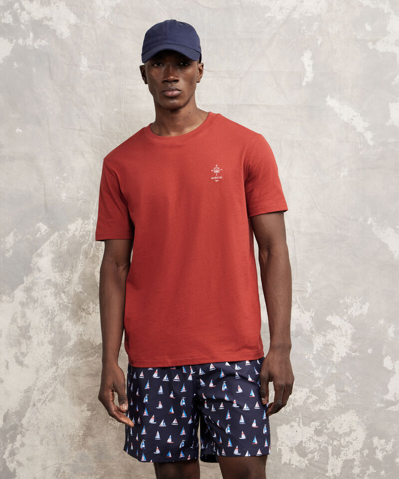 Camiseta Con Bordado Manga Corta