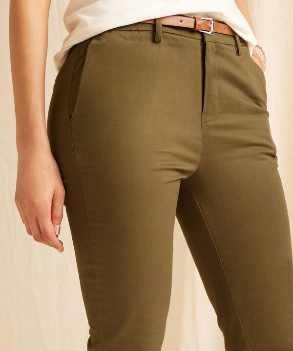 Pantalon Chino Unicolor Con Cinturon