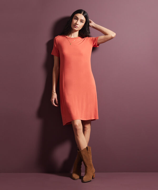 Vestido Unicolor Manga Corta, Cuello Redondo Con Silueta Fluida image number null