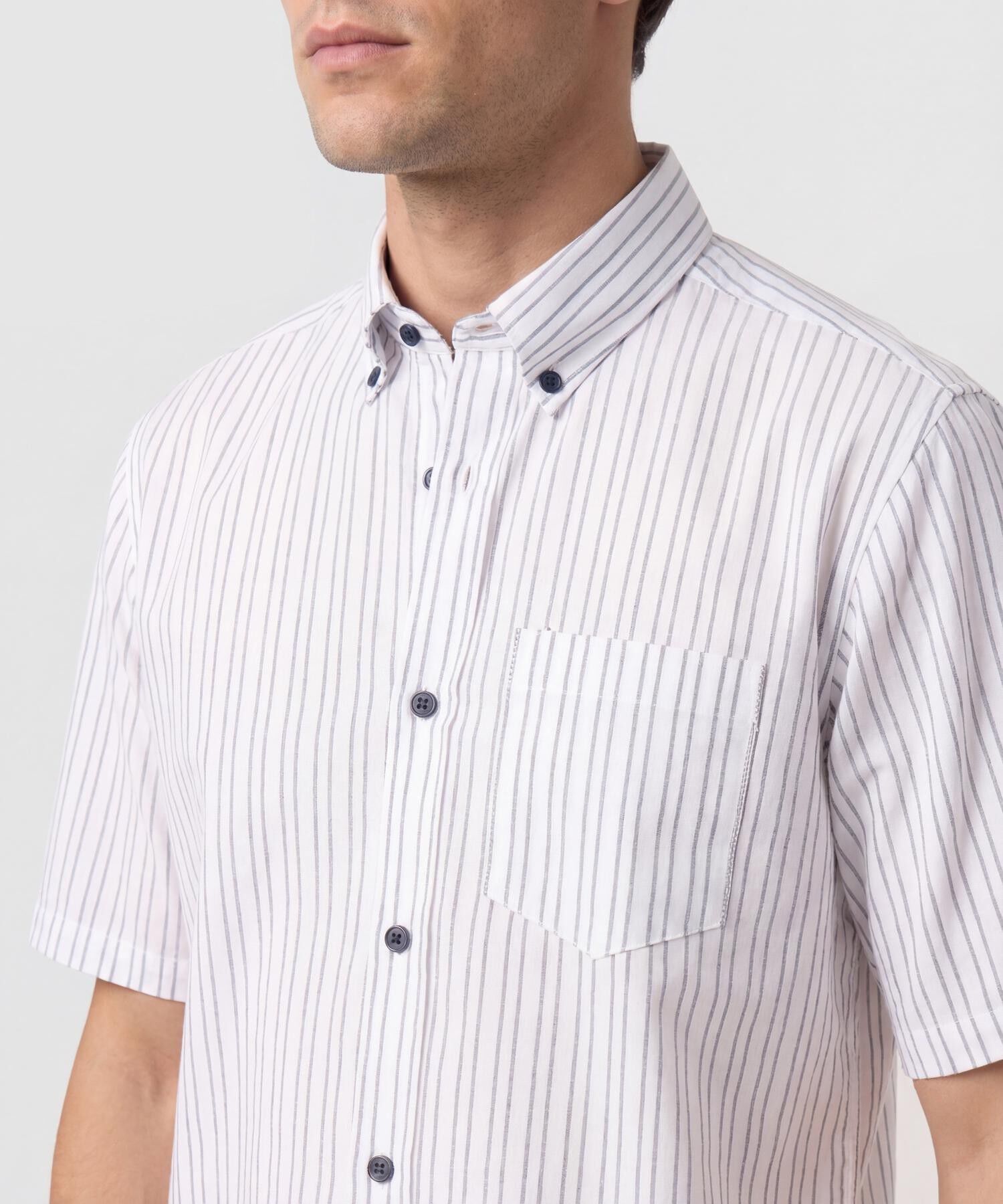 Camisa Manga Corta Y Cuello Button Down Hombre