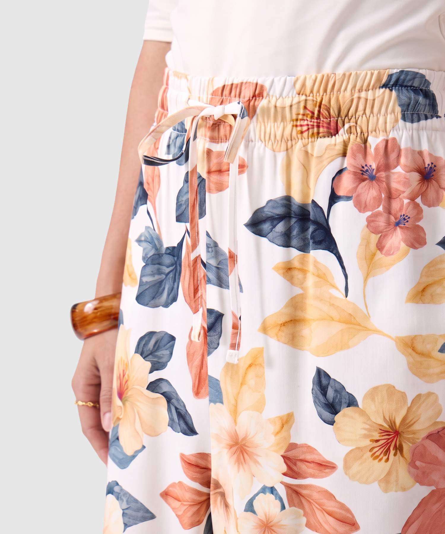 Pantal&oacute;n Bota Ancha Con Cord&oacute;n Para Mujer