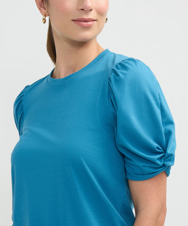 Camiseta con Anudado image number null