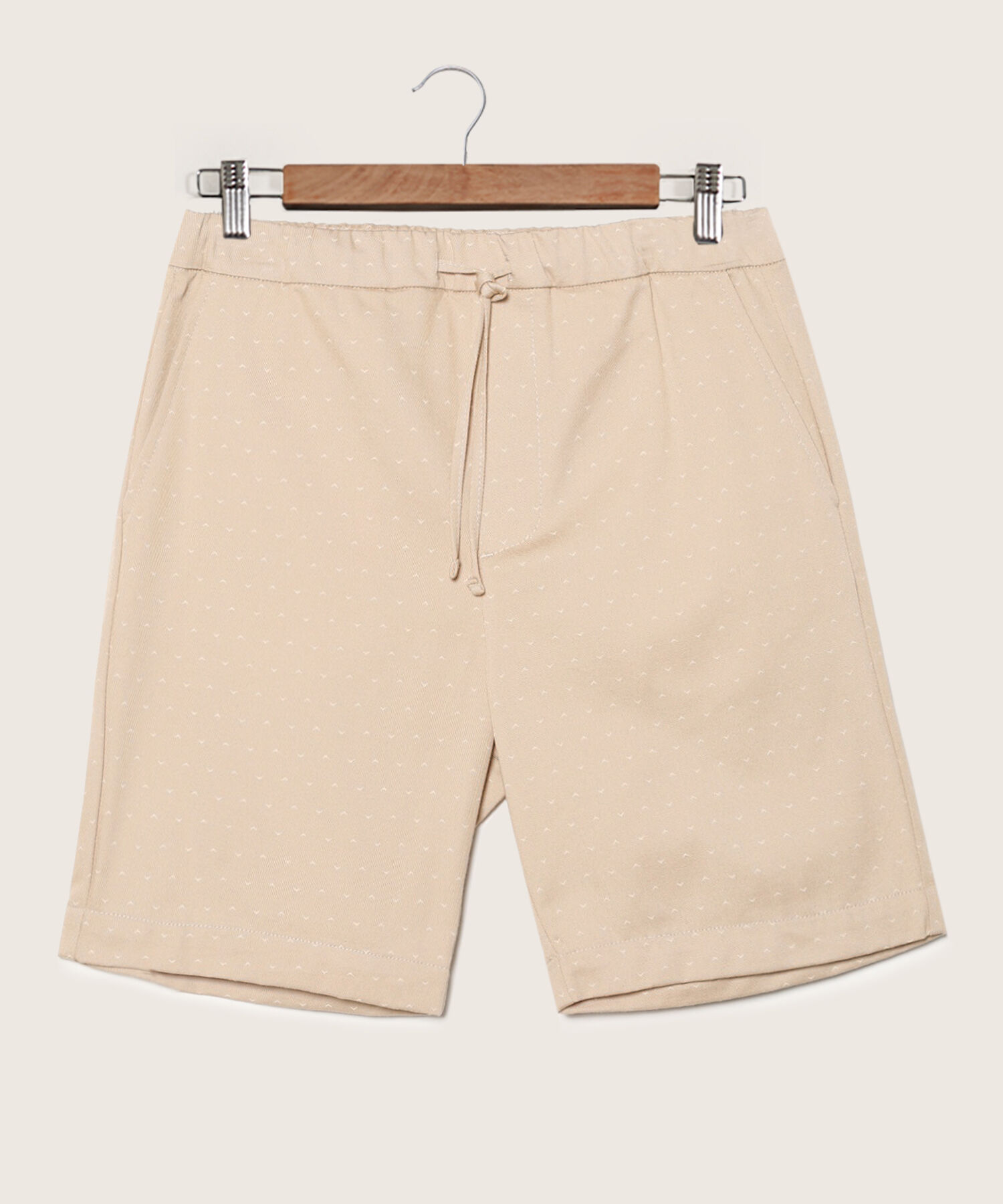 Bermuda Estampada Con Cintura Elástica, Bolsillos Laterales, Cordón Ajustable Y Silueta Regular Fit