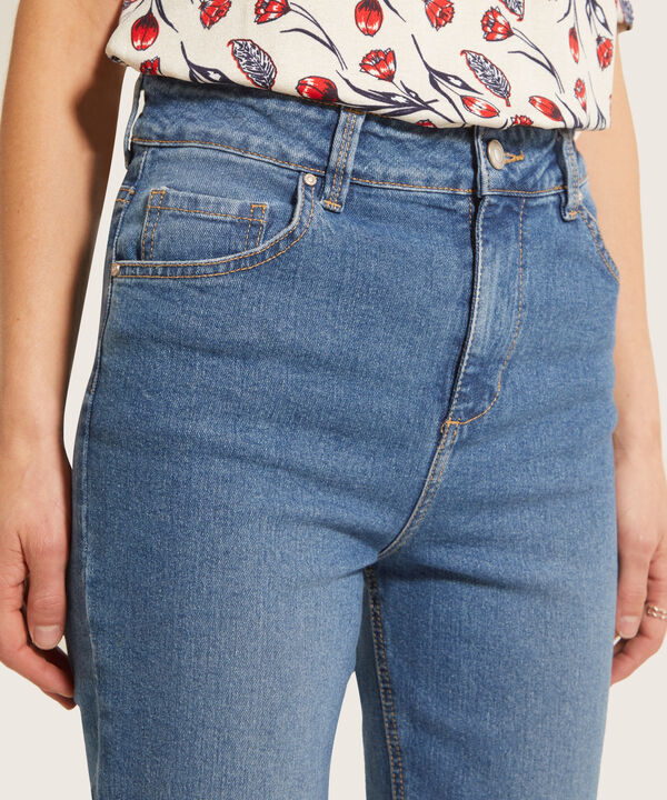 Jean Straight Corte Recto