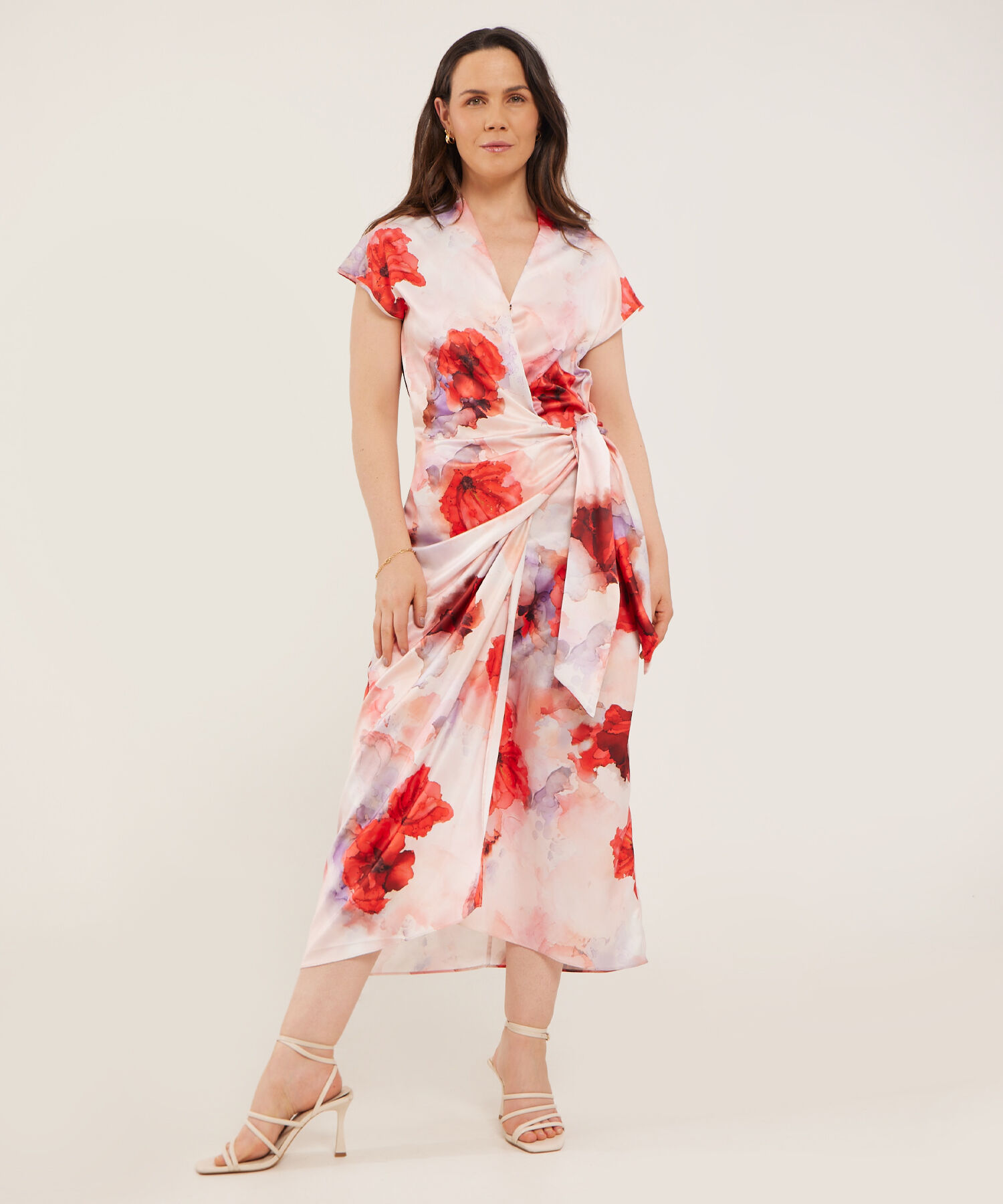 Vestido Largo con Estampado de Flores Compra ahora Patprimo