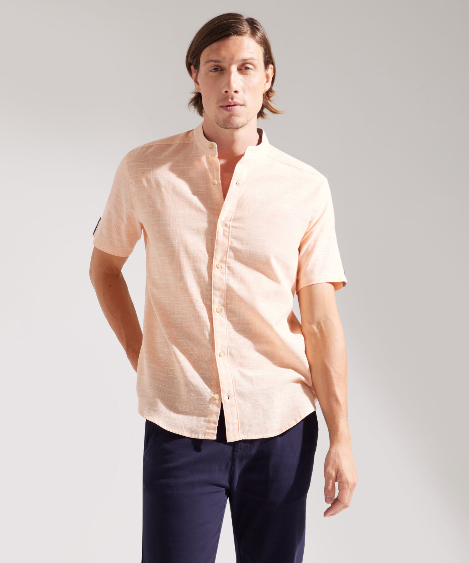 Camisa en Lino con Cuello Mao Compra ahora Patprimo