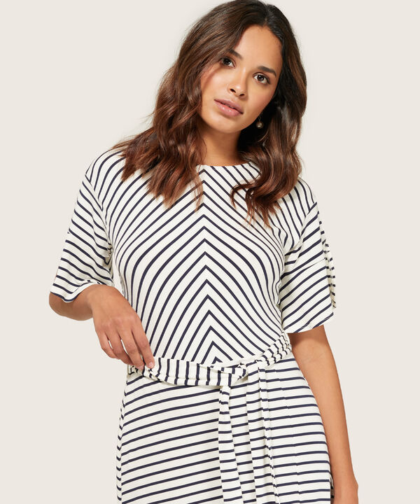 Vestido Cuello Redondo Manga Corta Preteñido A Rayas