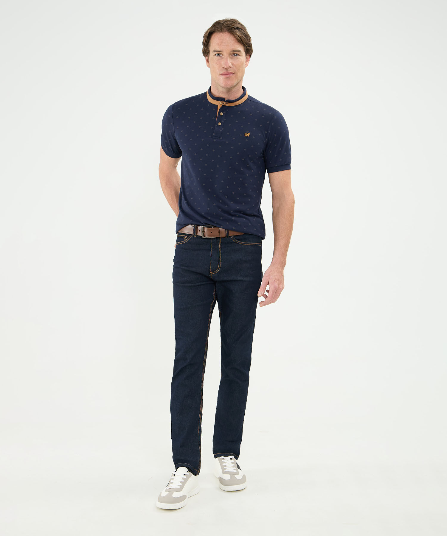 Polo Cuello Mao Manga Corta Estampada
