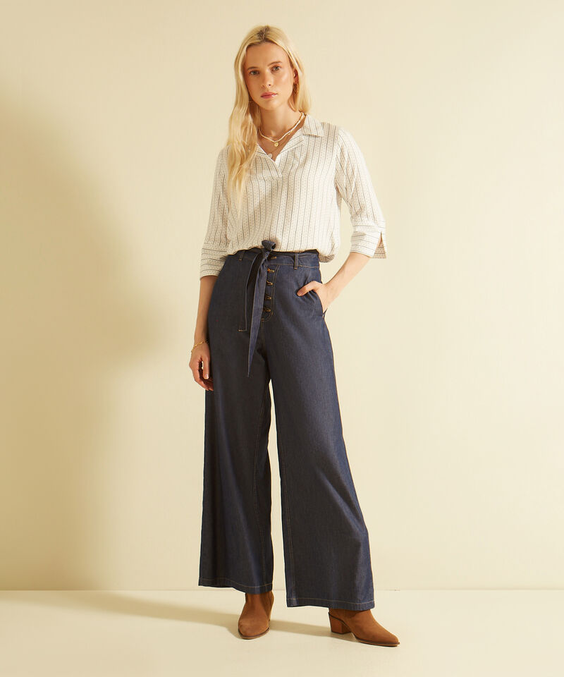 Pantalón Fluido Con Cinturón Tono Oscuro