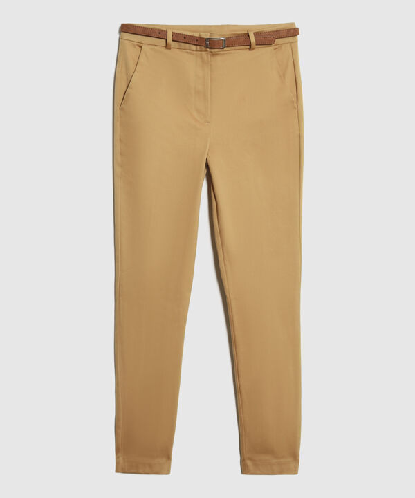 Pantalón Chino Básico image number null