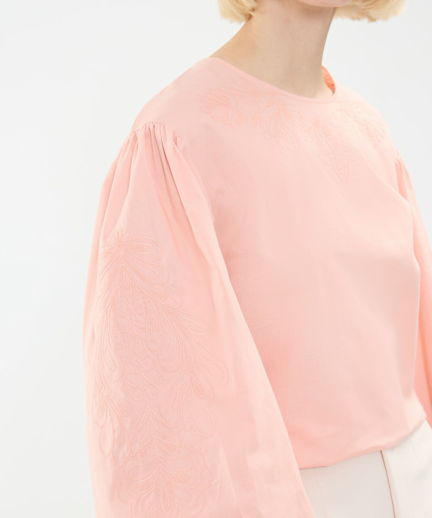Blusa Bordada