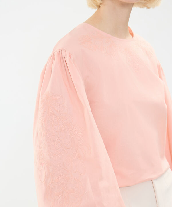 Blusa Bordada image number null
