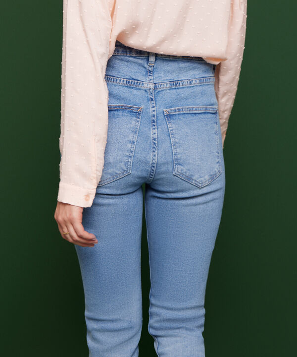Jean Skinny Tiro Alto Tono Medio Claro