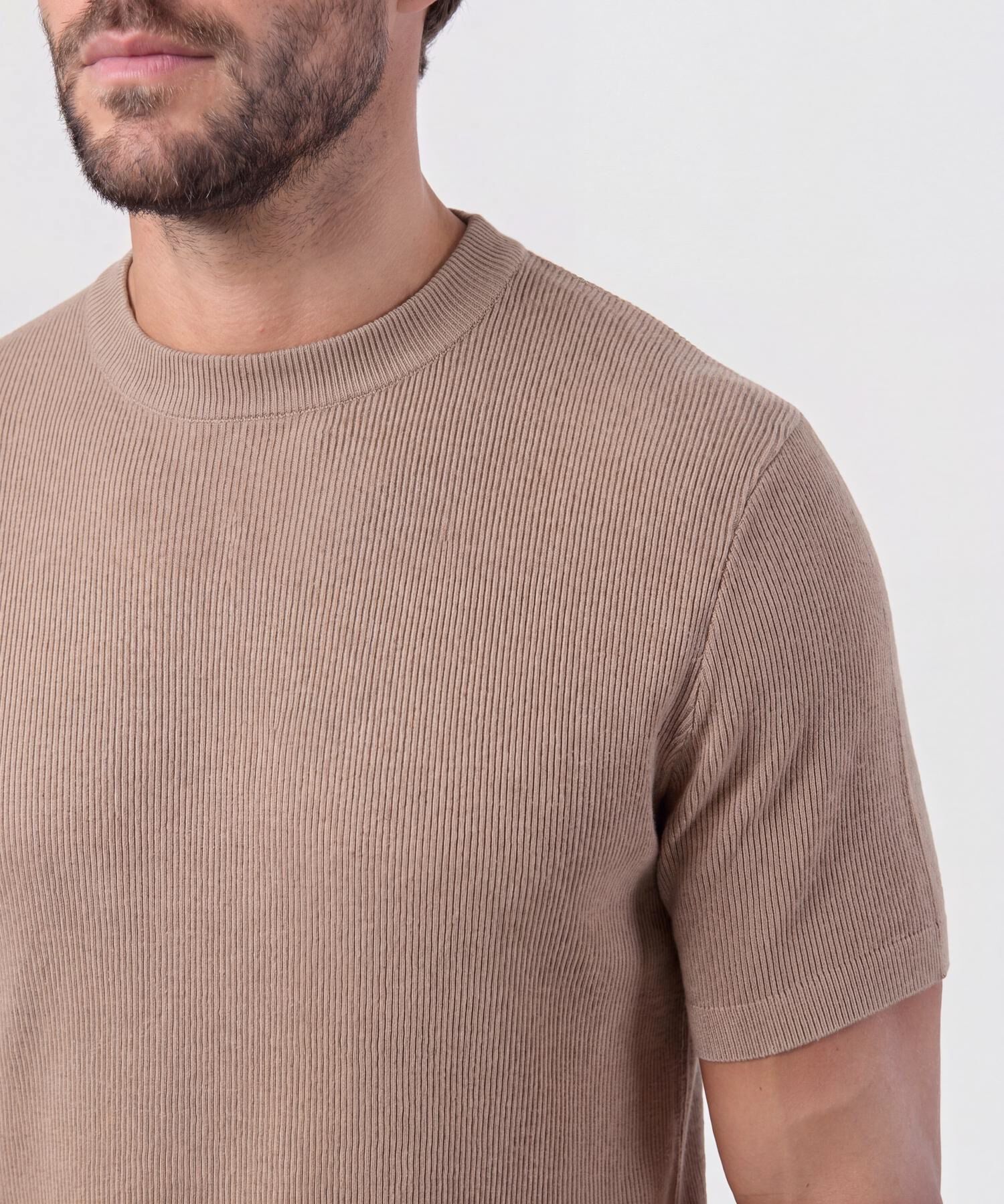 CAMISETA CUELLO REDONDO UNICOLOR