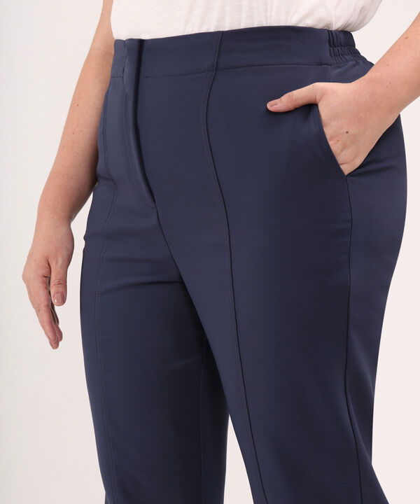 Pantalon Unicolor Con Bolsillos Laterales