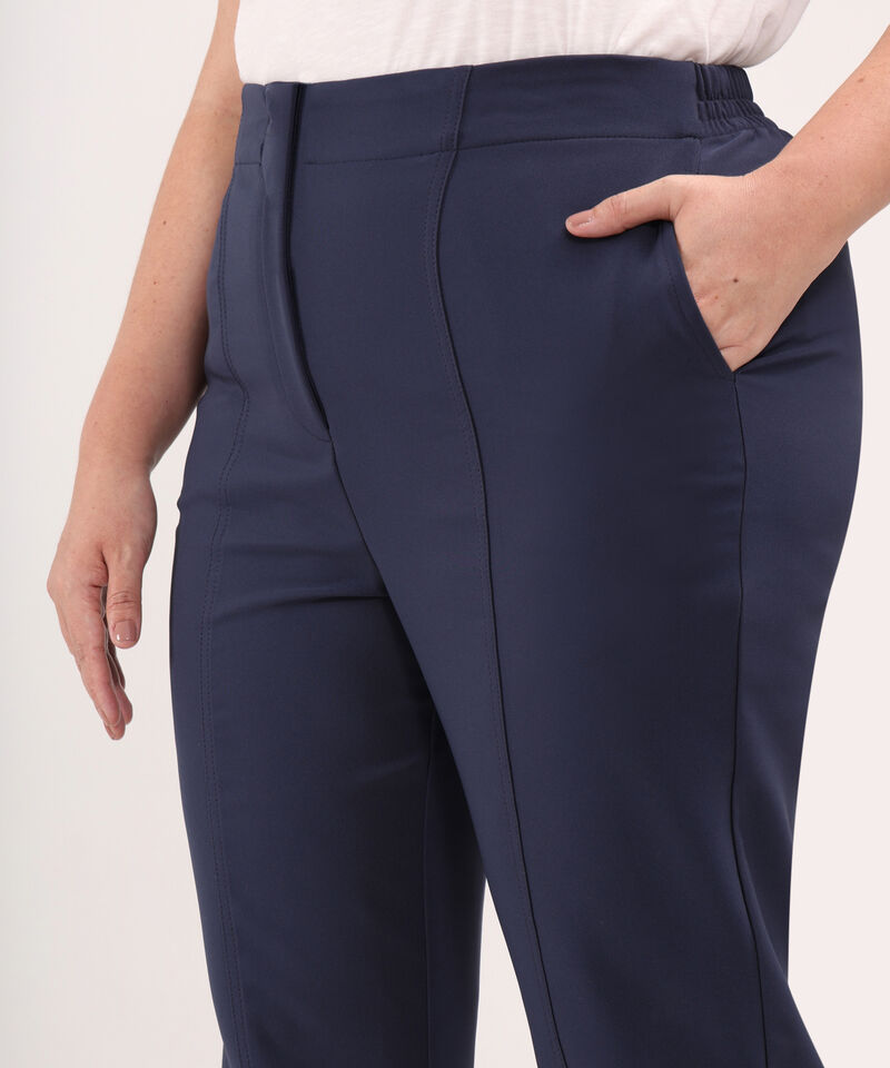 Pantalon Unicolor Con Bolsillos Laterales