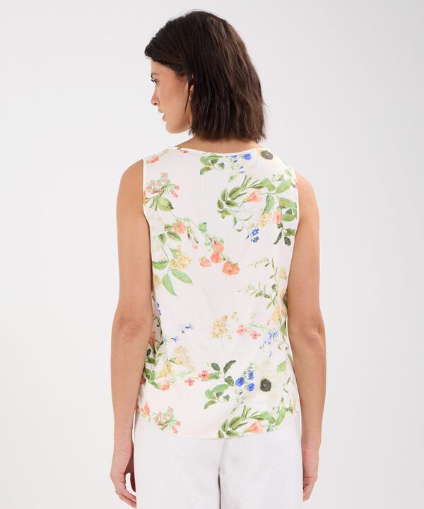 Blusa Estampada Escote de Ojal