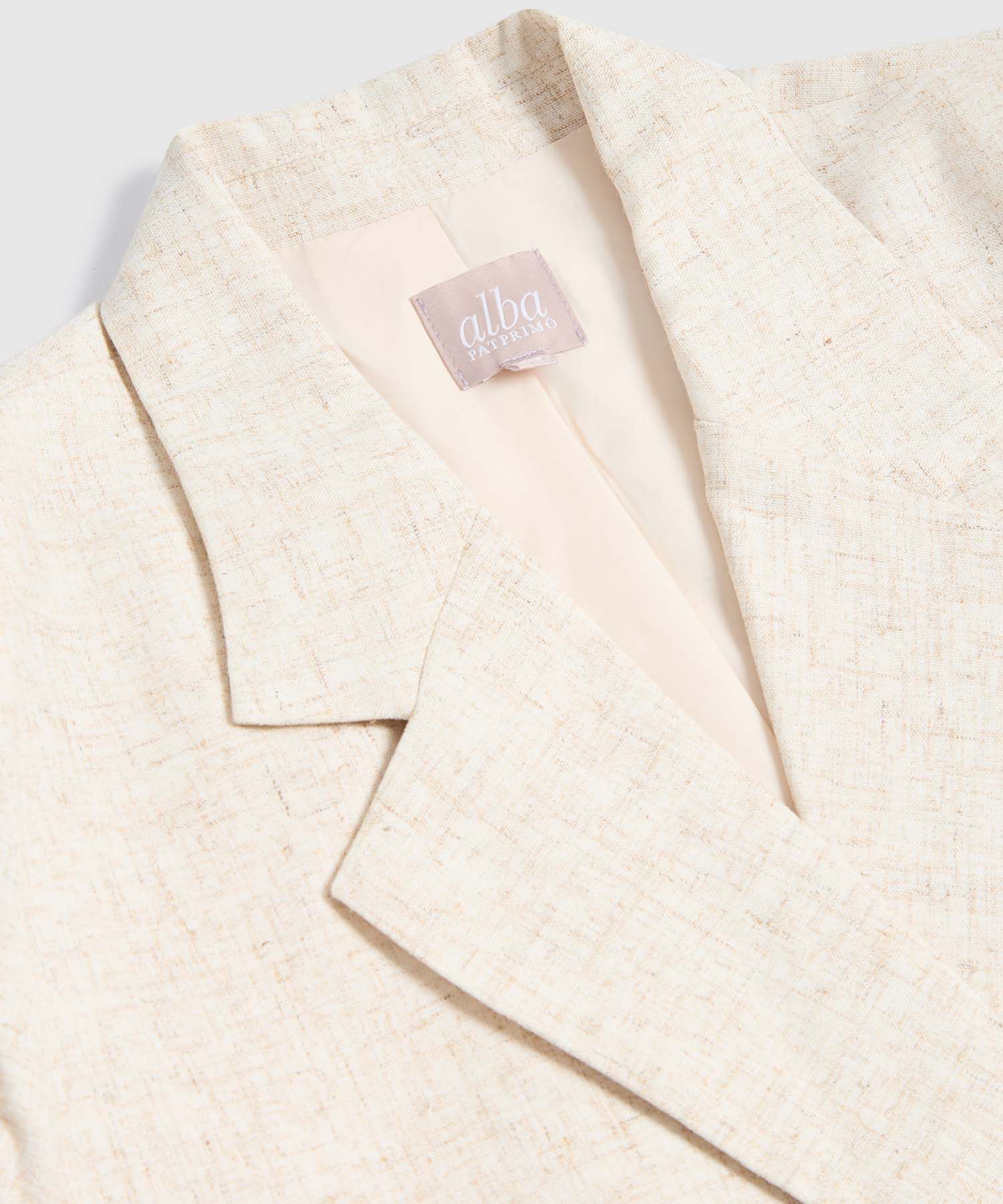 Blazer unicolor con botones para mujer curvy