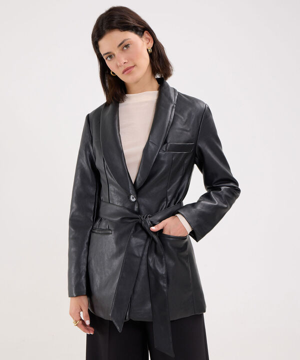 Blazer en Efecto Cuero
