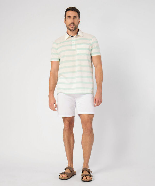 Bermuda Unicolor Con Bolsillos Diagonales  image number null