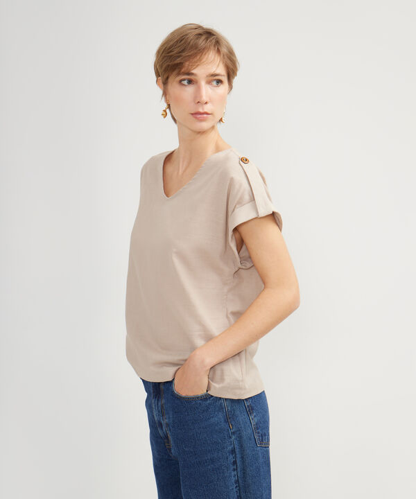 Blusa Unicolor Con Detalles Utilitarios image number null
