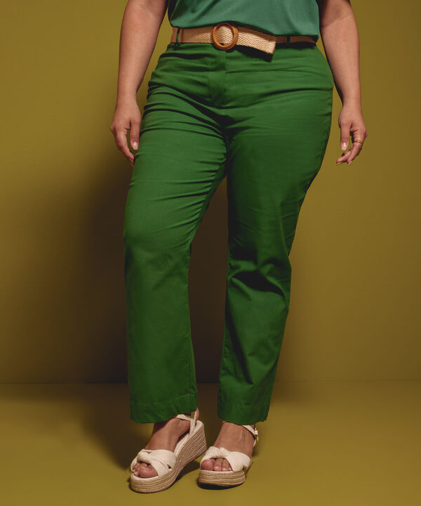 Pantalón Capri con Cinturón