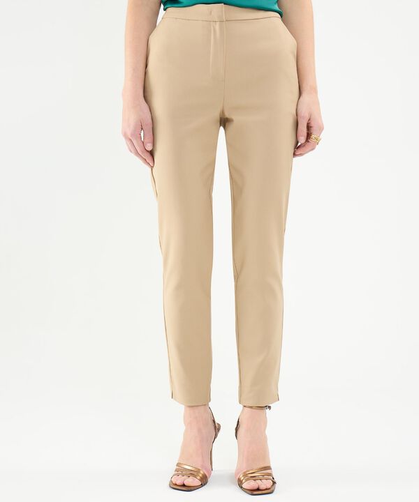 Pantalón Casual image number null