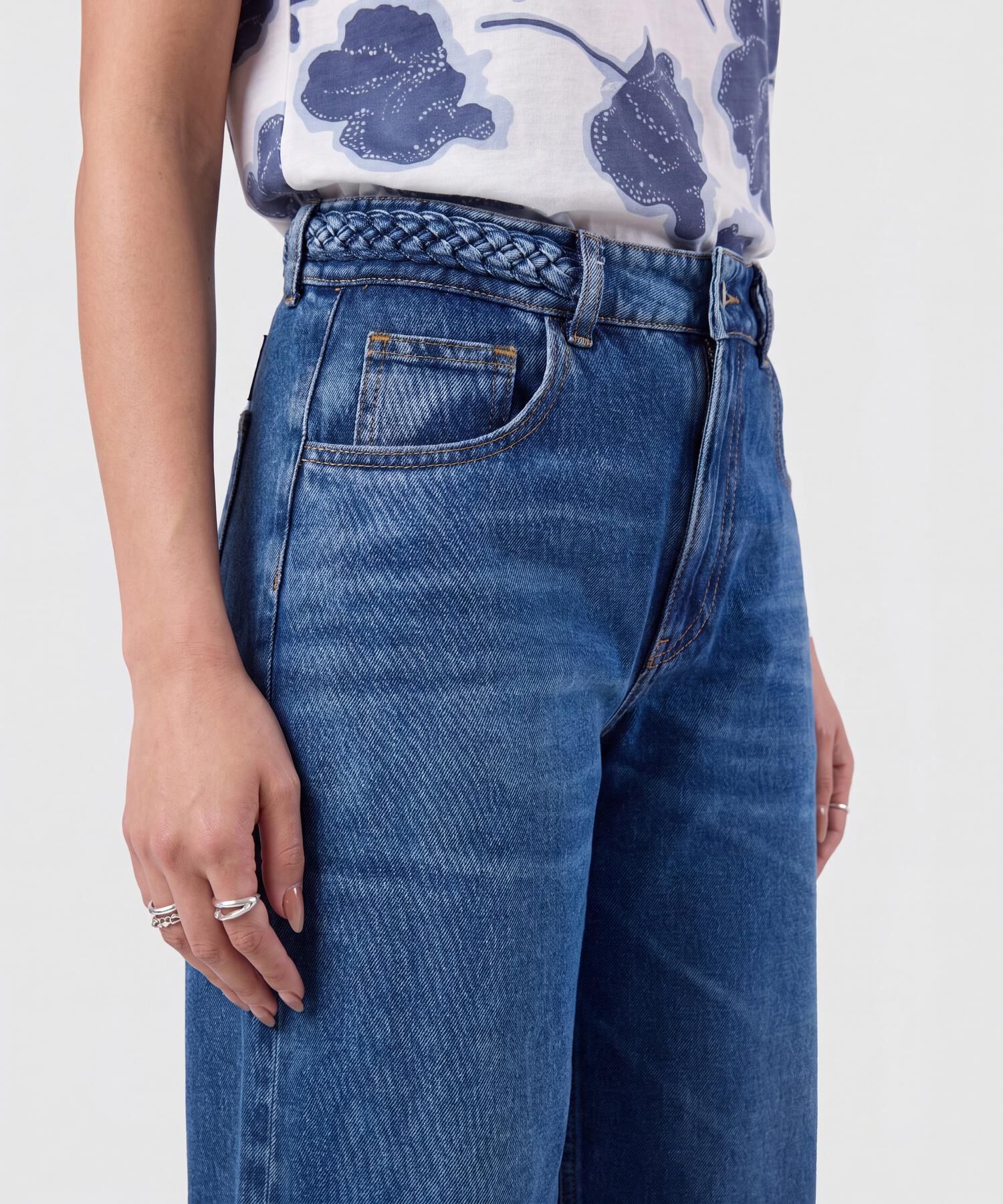 Jeans Bota Ancha Con Trenzado Para Mujer
