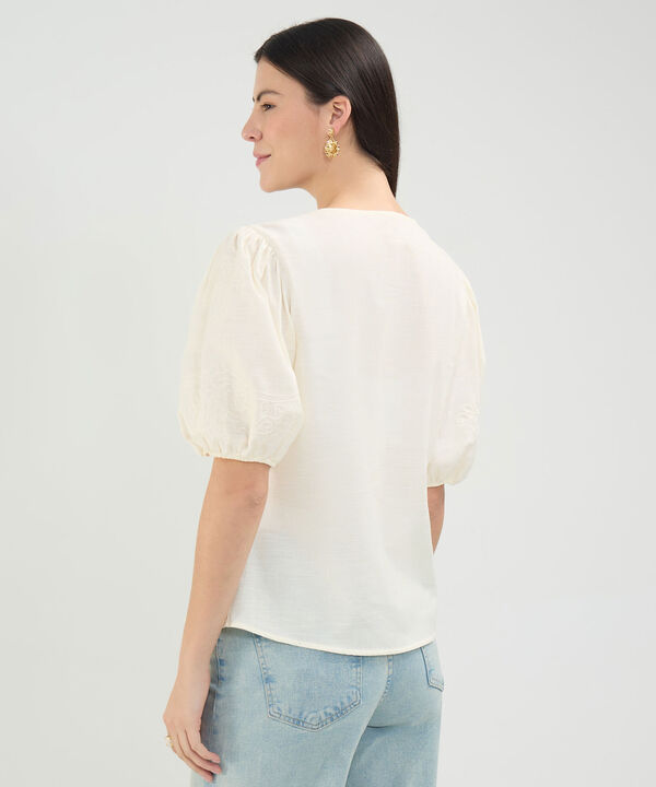Blusa Manga Englobada