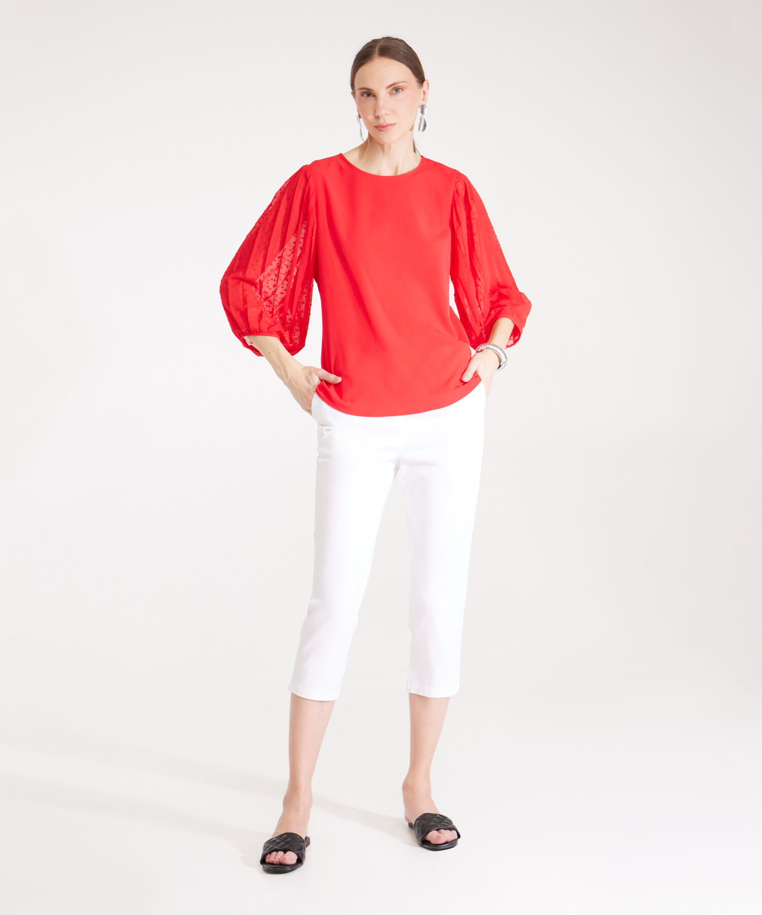 Blusa Manga 3/4 Unicolor Con Plisado En Mangas