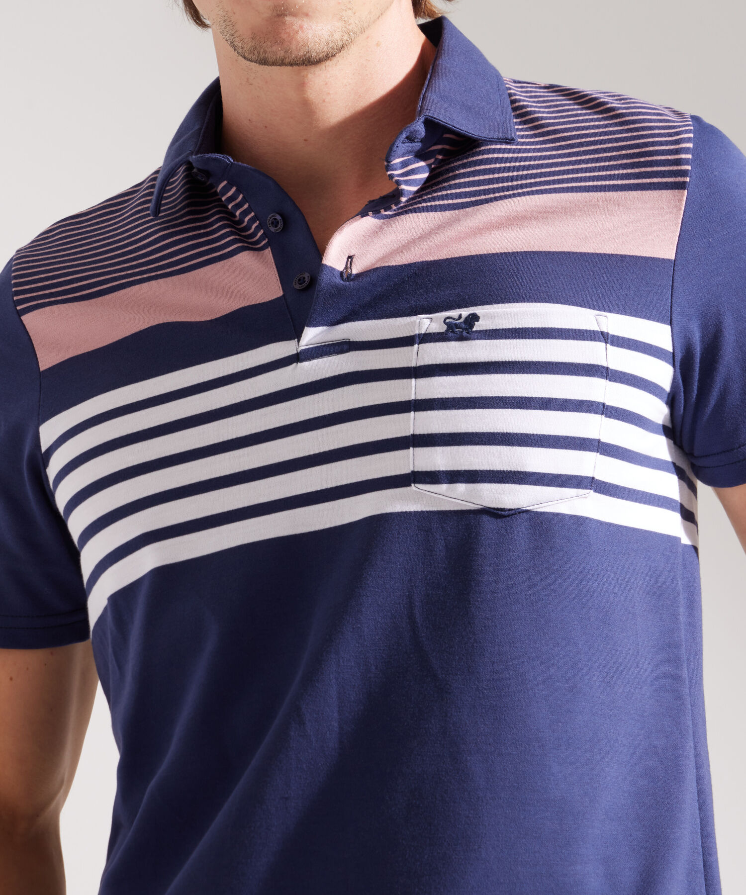 Polo  Cuello Duro, Con Bolsillo Regular Fit