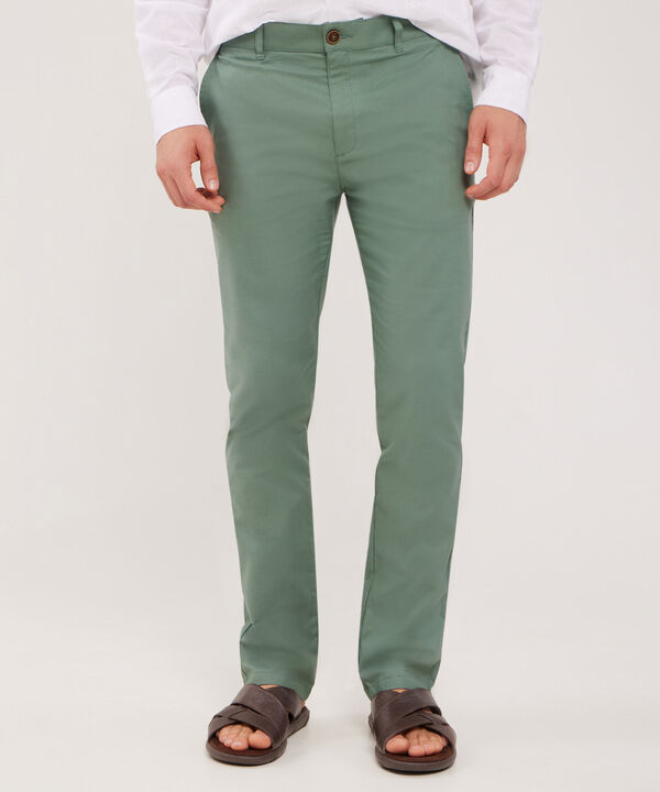 Pantalón Chino Sin Prenses, Bolsillos Diagonales y De Ribete image number null
