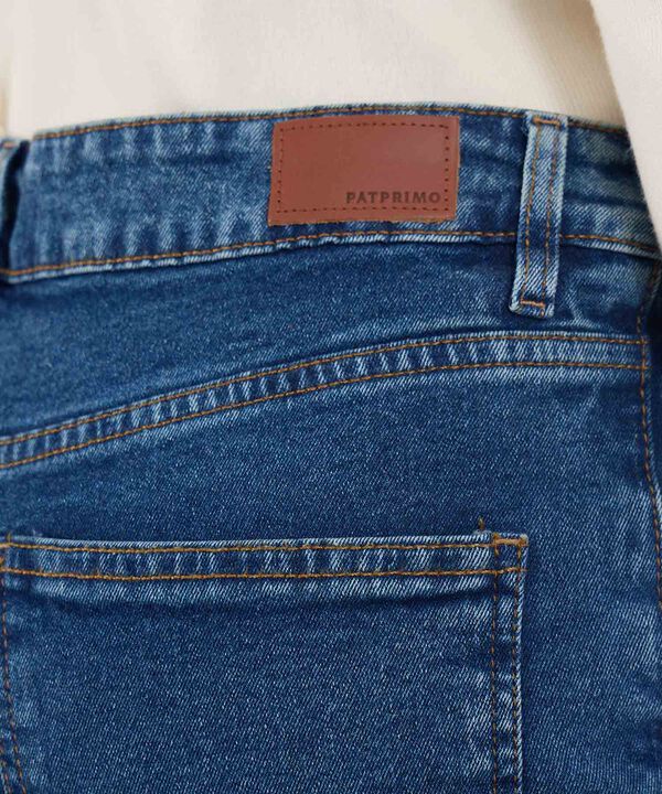 Jeans Straight Tono Medio
