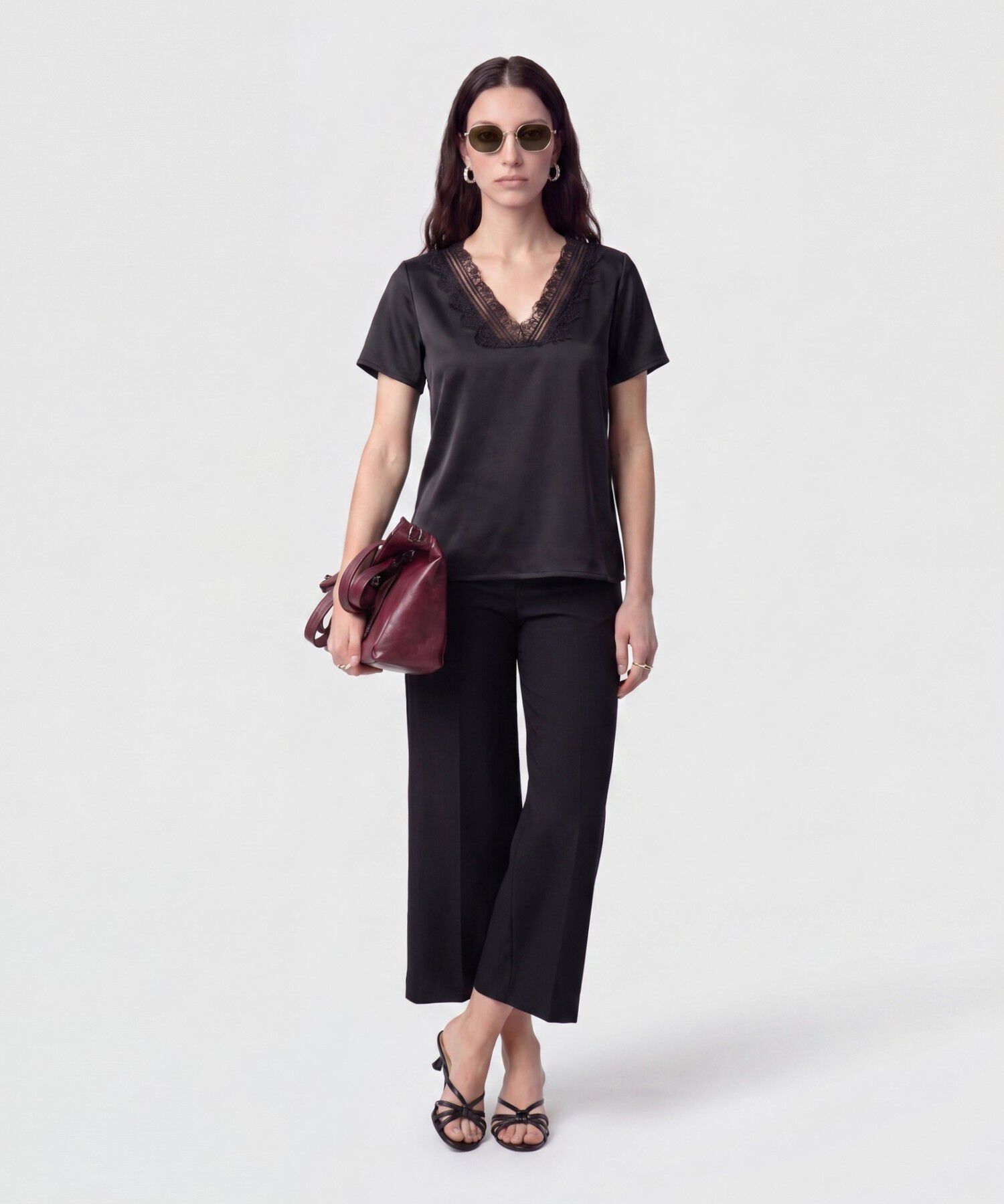 Blusa Unicolor con Encaje Mujer