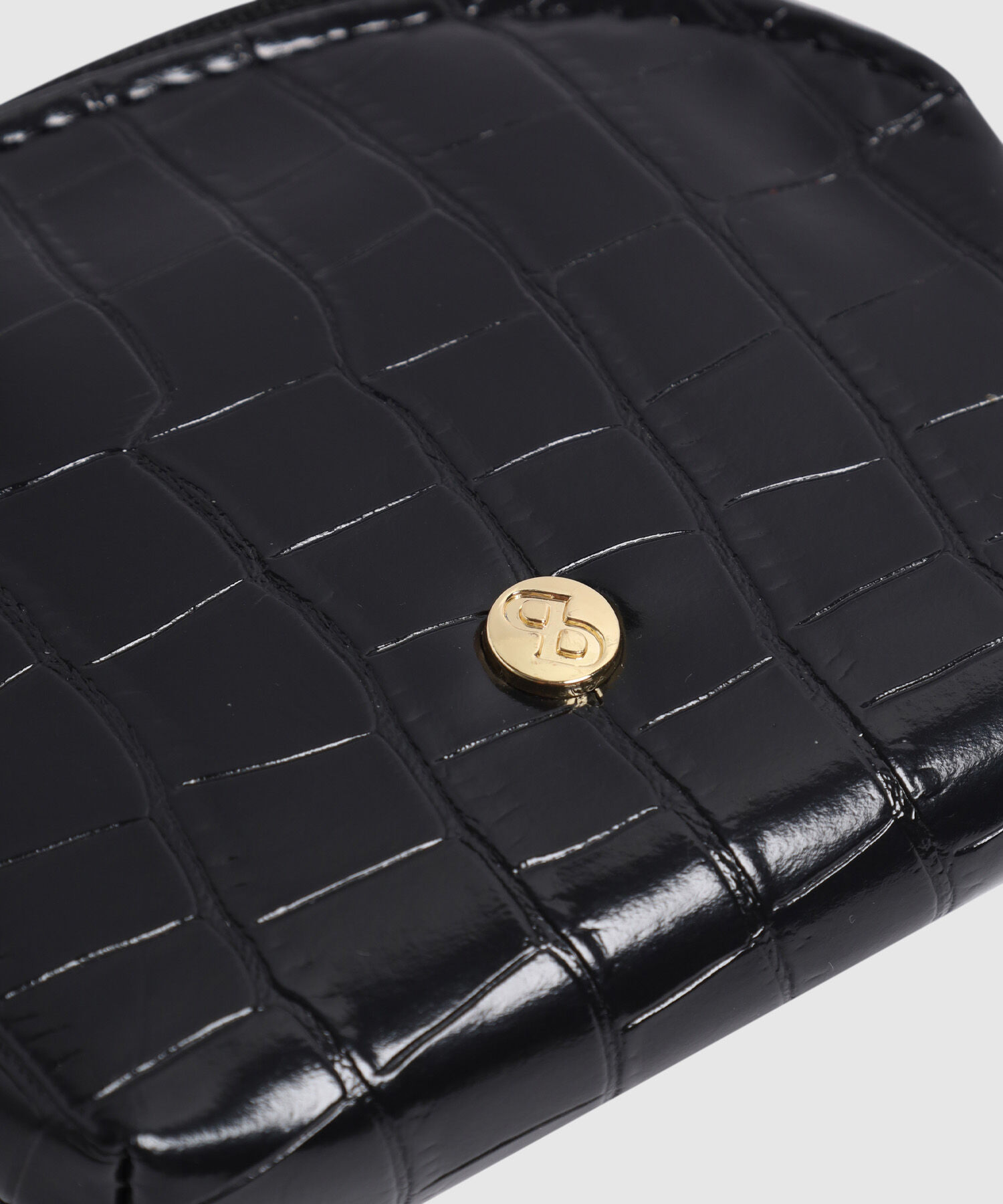 Monedero Semicircular Textura Reptil Para Mujer