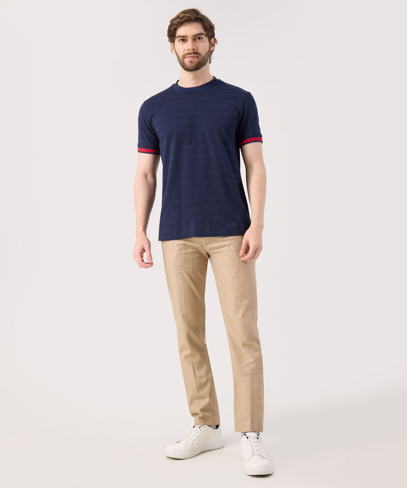 Camiseta Unicolor Con Detalle En Mangas 