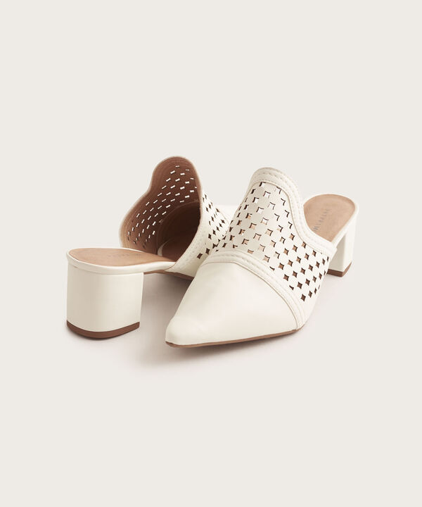 Tacones Blancos Con Textura