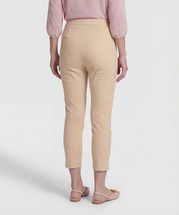 Pantalon Capri Unicolor 