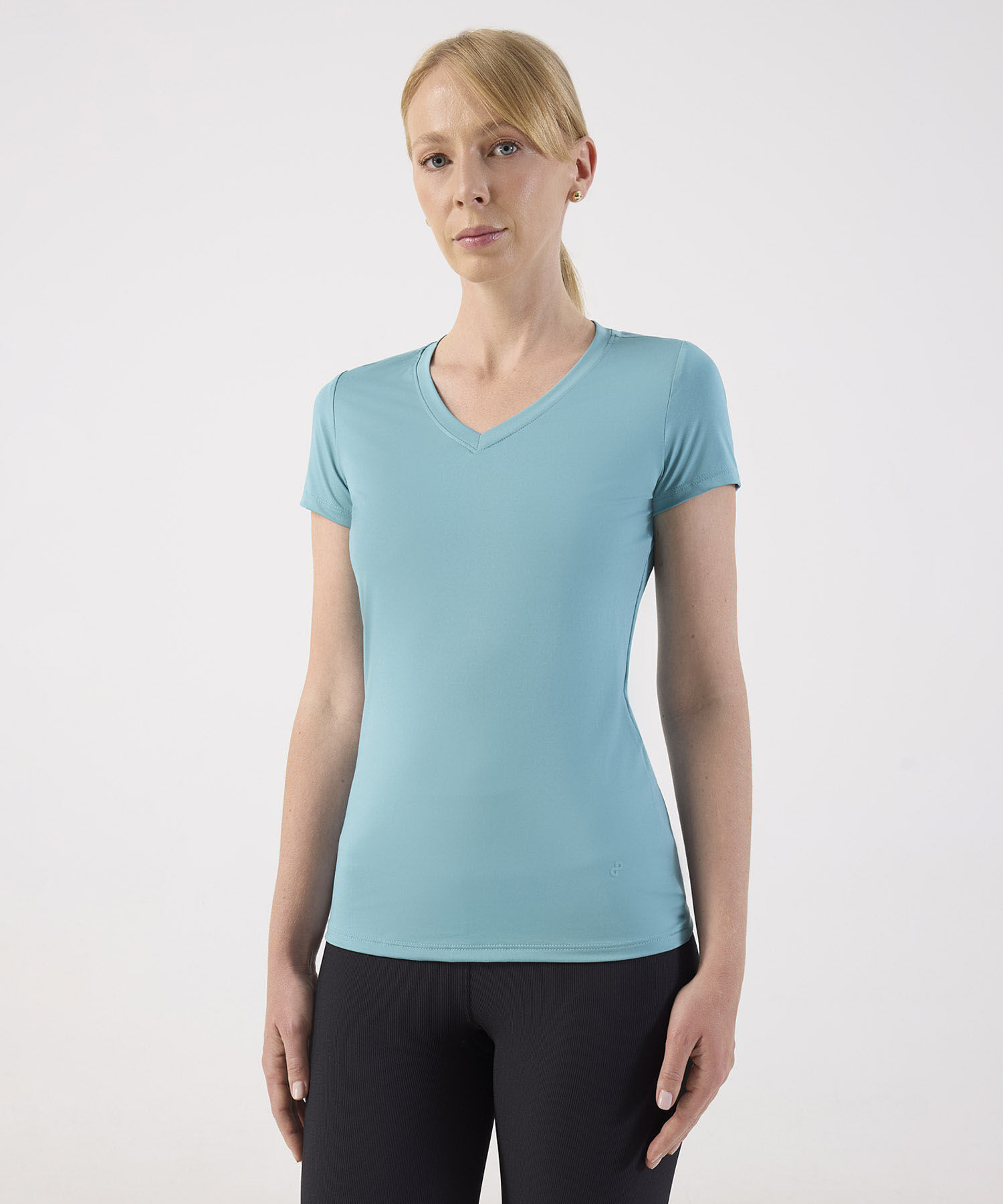 Camiseta Básica de Cuello en V