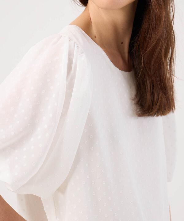 Blusa Texturizada Con Manga Globo image number null