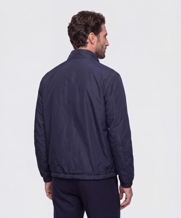 Chaqueta Doble Faz con Cuello Alto Hombre